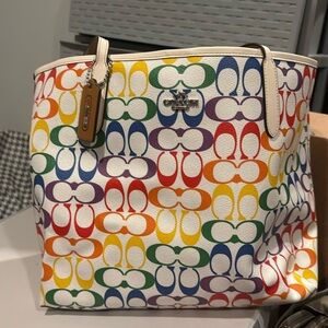 NWT Coach City Tote In Rainbow Signature Canvas Leather C4181 Chalk Multicolor